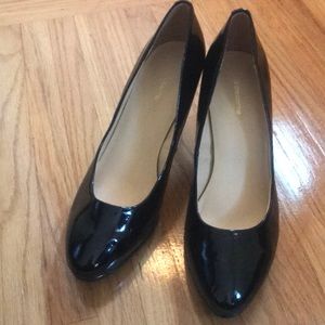 Liz Claiborne size 9 leather heels, New never worn